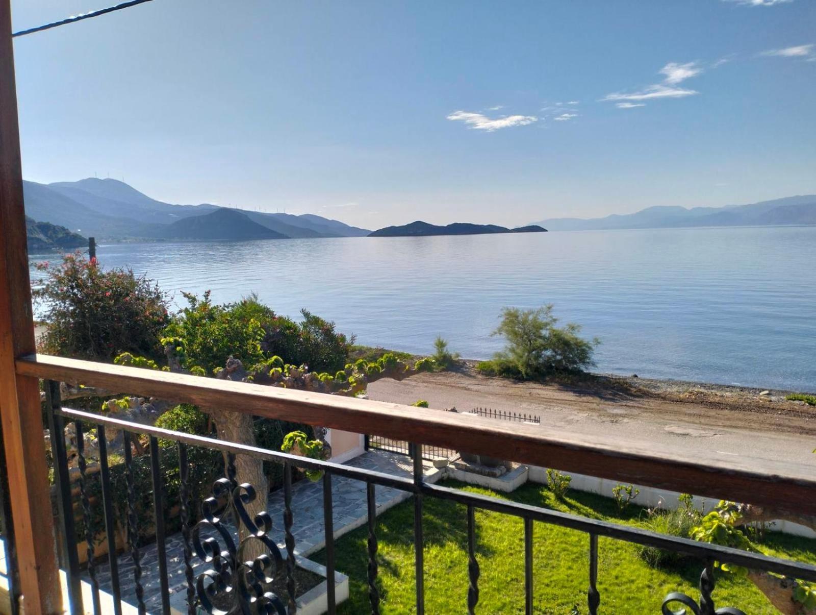 Tas Millstone Seaside House Villa มาราไธอัส ภายนอก รูปภาพ